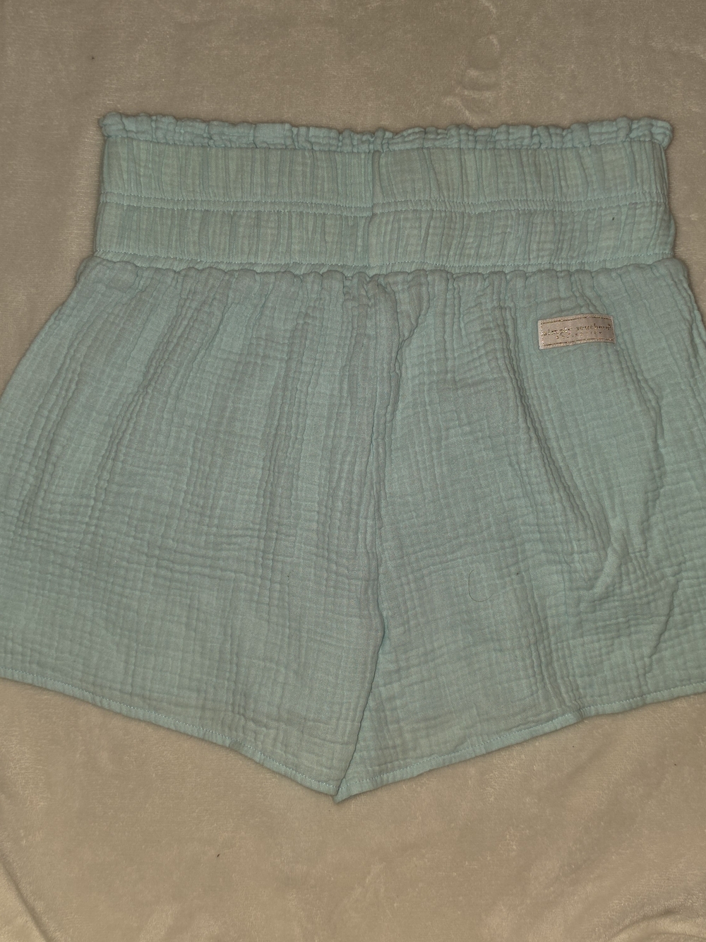 Simply Southern Ice Mint Gauze Smocked High Waist Shorts S/M - Picture 5 of 7